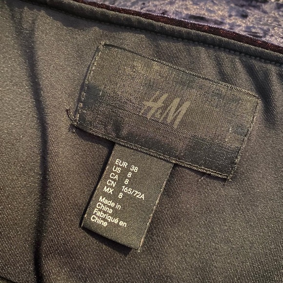 H&M black mini skirt 8 - Picture 3 of 5